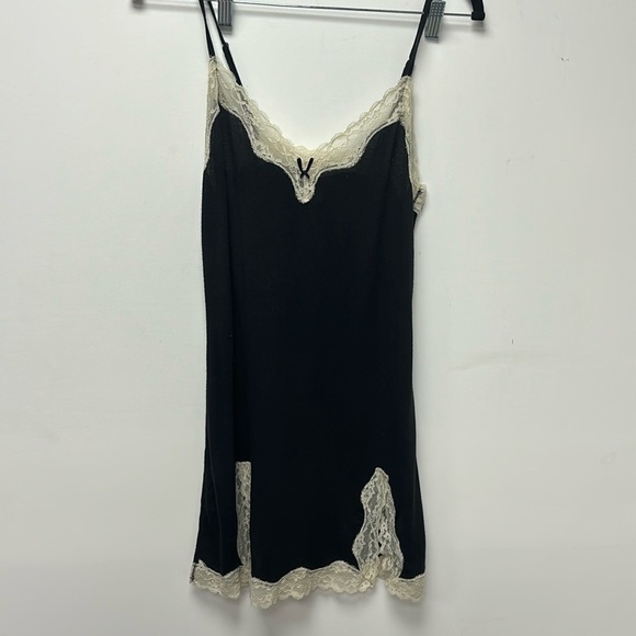 VICTORIA’S SECRET  Women's Lace Pyjamas, Size S/P - Picture 1 of 7